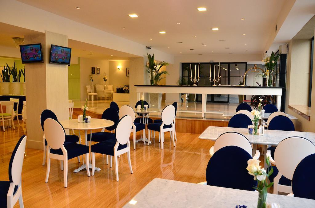 Le Parc Hotel&Suite Villa María Extérieur photo