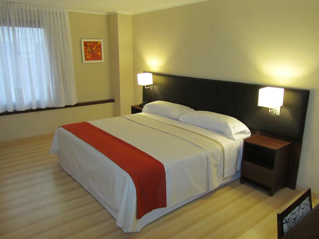 Le Parc Hotel&Suite Villa María Extérieur photo