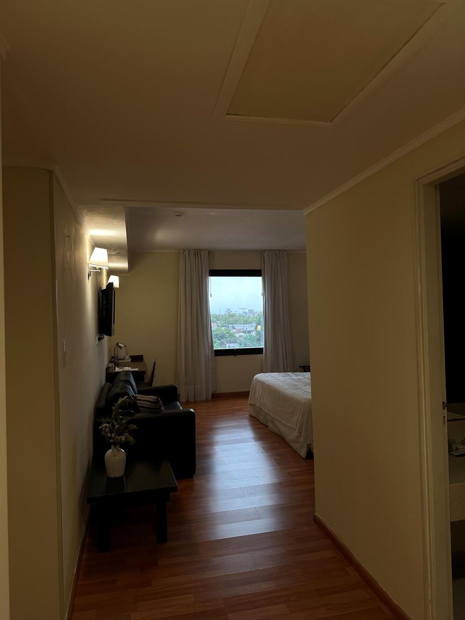 Le Parc Hotel&Suite Villa María Extérieur photo