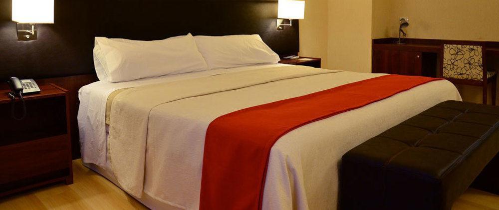 Le Parc Hotel&Suite Villa María Extérieur photo
